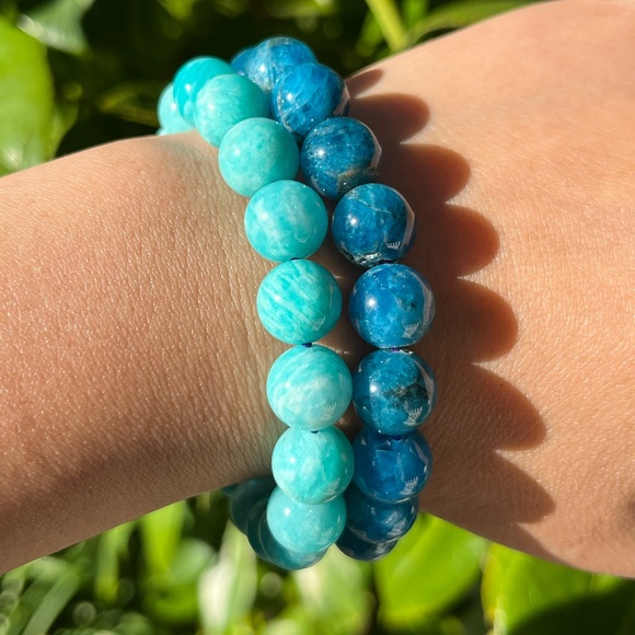 10.5mm apatite and Amazonite stretchable‎ bracelet set - Picture 1 of 5